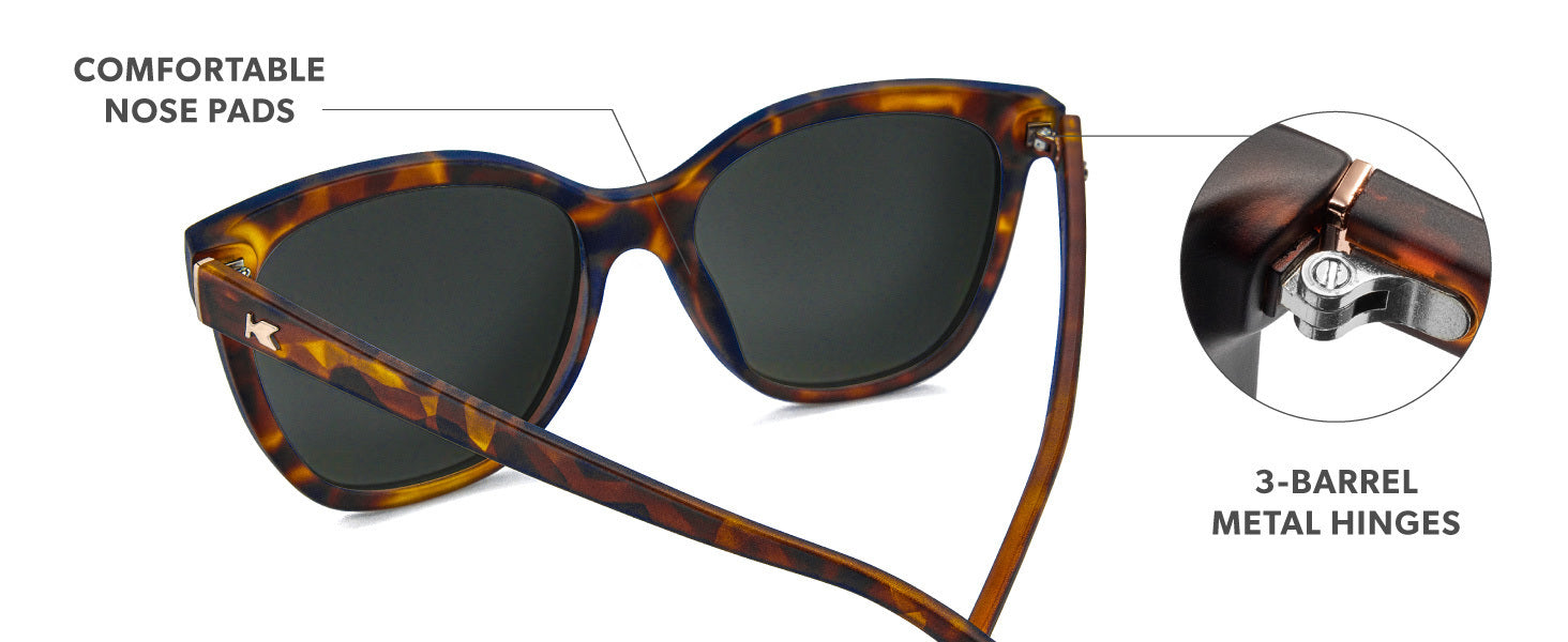 Deja Views Frame Features: comfortable nose pads, metal hinges